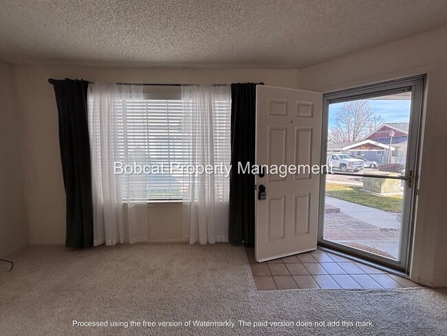 Photo - 1420 Douglas Ave