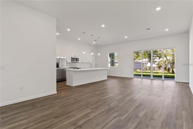 Photo - 4344 Jaslo Ave