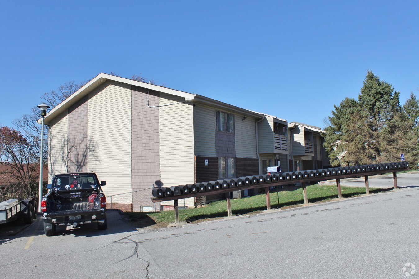 Woodglen Apartments - Woodglen Apartments