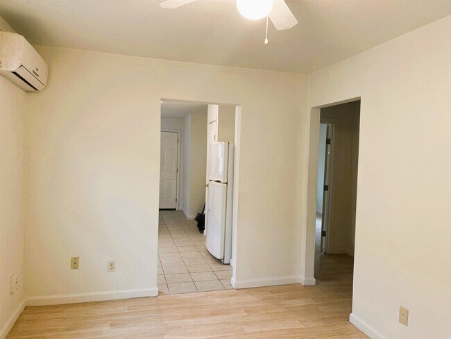 Photo - 3815 Drew St