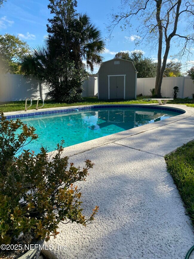 Photo - 1007 Grove Park Blvd