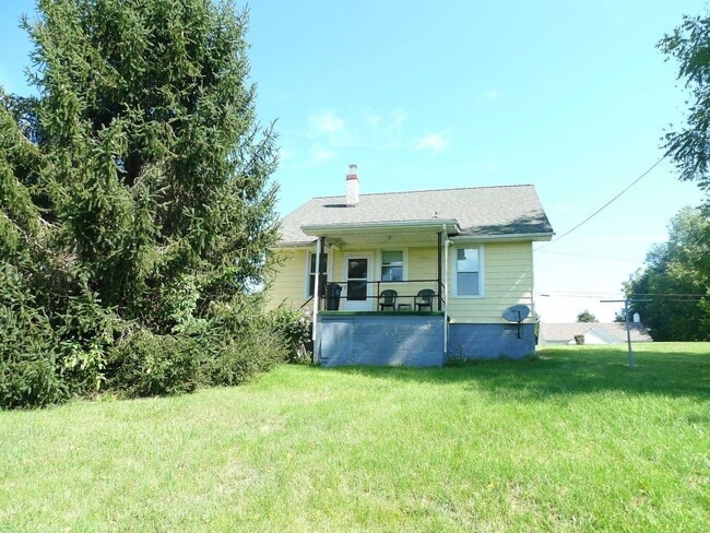Photo - Charming Home with Large Backyard Near Rad...