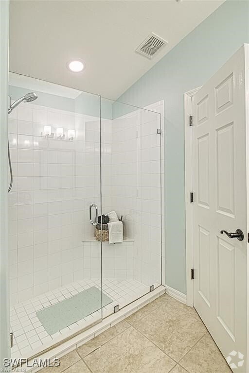 Building Photo - 10072 Oakhurst Way Rental