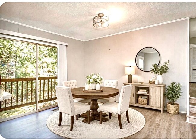 Photo - 758 Amber Dr