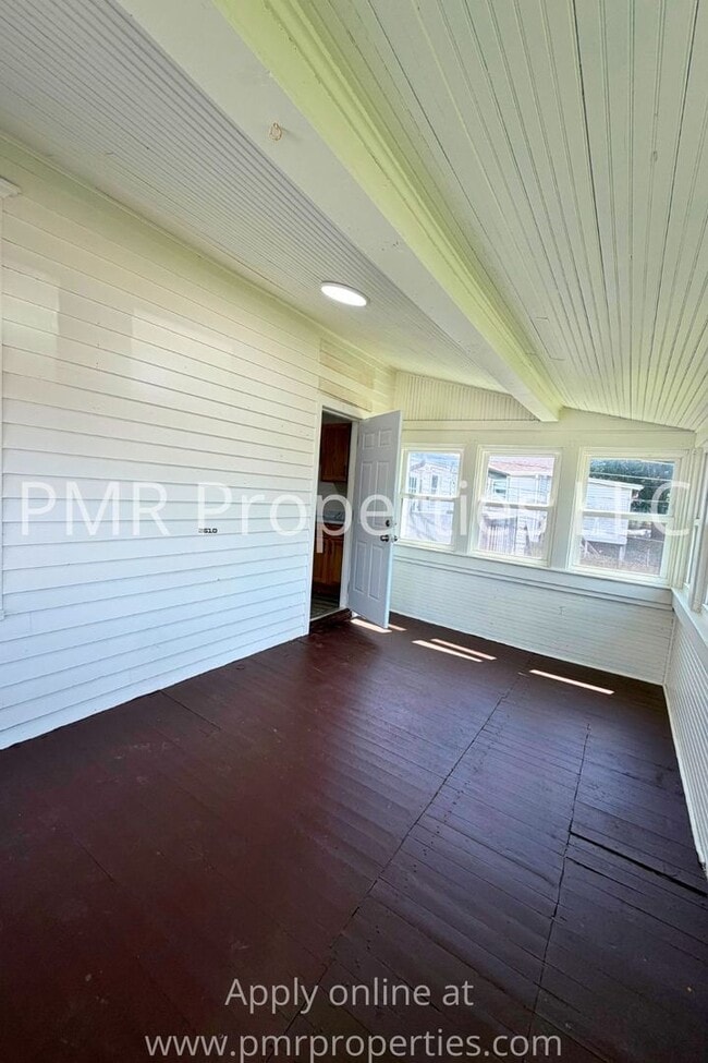 Photo - 2 Bedroom/ 1 Bathroom House