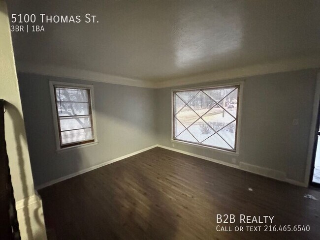 Photo - 5100 Thomas St