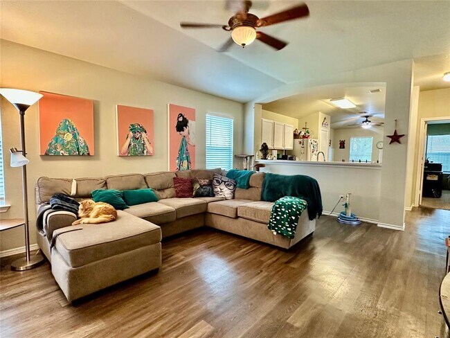 Photo - 1913 Brentwood Dr