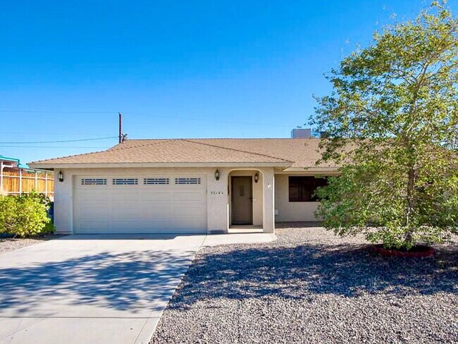 Building Photo - 3Bedroom 2Bathroom Home in Lake Havasu City