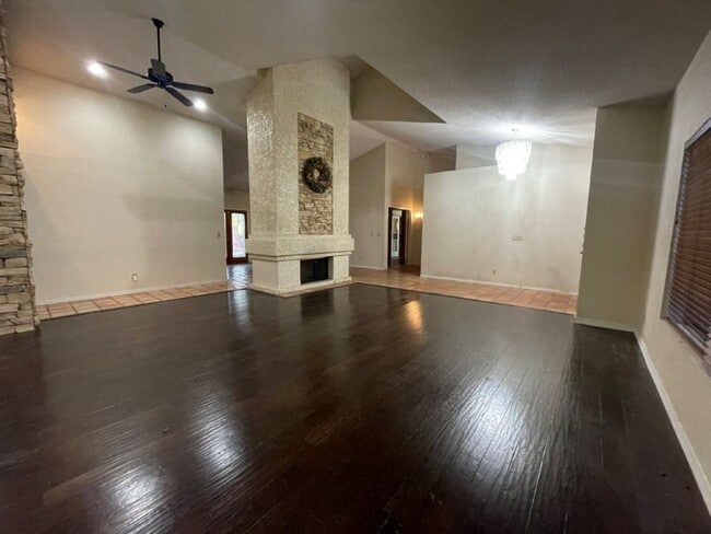 Photo - 6049 W Grandview Rd