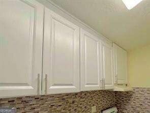 Building Photo - 2805 Northeast Expy Unit B26