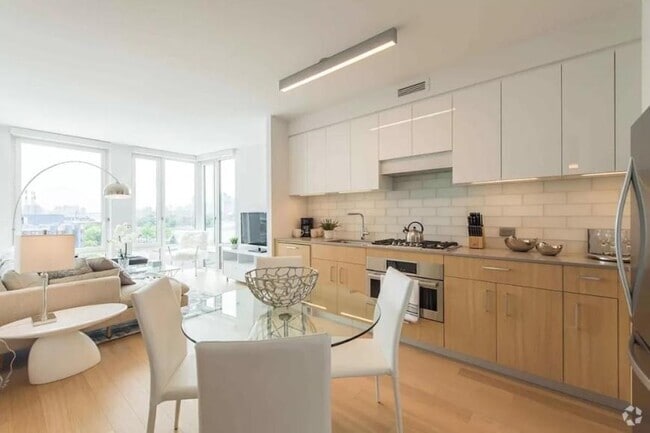 Building Photo - 2 bedroom in Queens NY 11102 Unit 2108 Rental