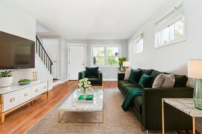 Photo - 3705 Midheights Rd