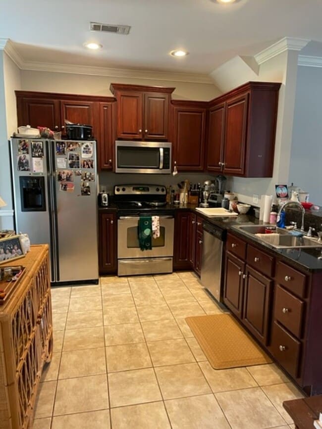 Photo - Great 3 BR 3.5 BA in Aspen Ridge.