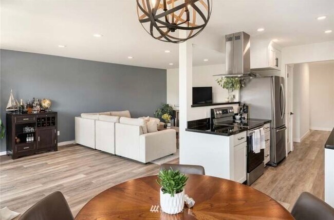 Photo - Magnolia Gem, Renovated for todays modern lifestyle Unidad 402