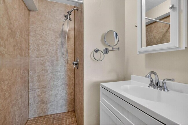Photo - 17001 NW 53rd Ct