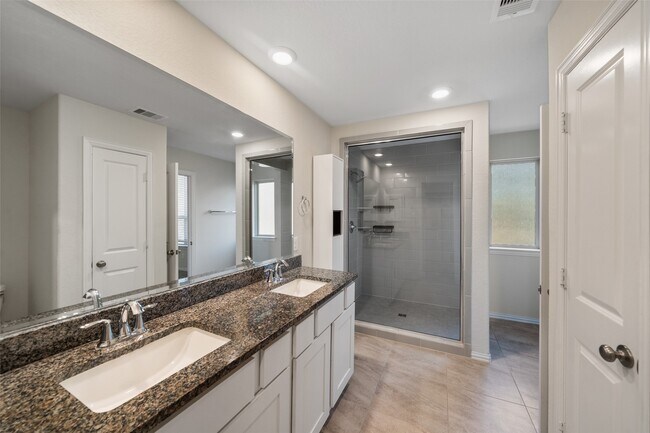 Photo - 708 Ivory Manor Dr