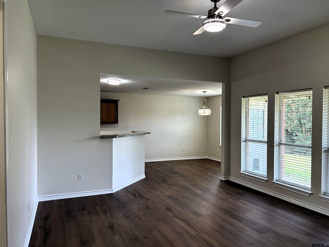 Photo - 11250 Derby Dr