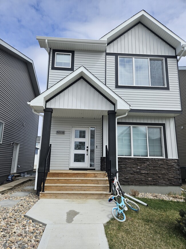 Building Photo - 5116 E SIMARD Ave