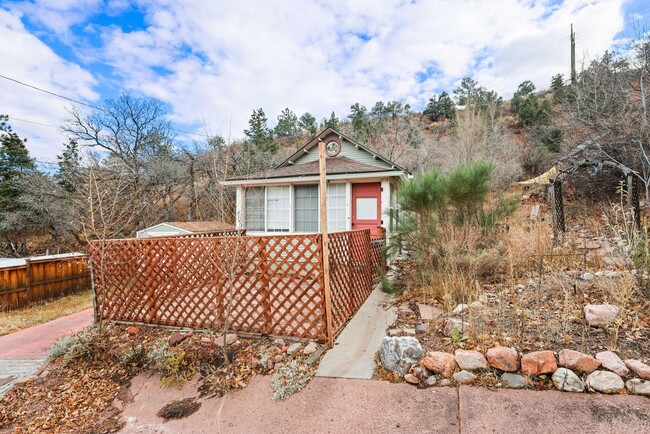 Photo - 811 Shoshone Pl