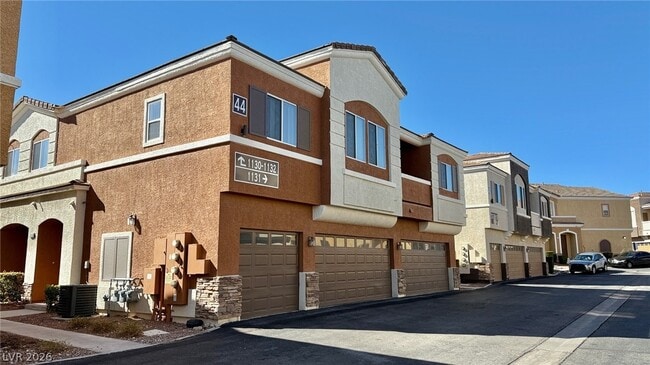 Building Photo - 9303 Gilcrease Ave Unit 1130