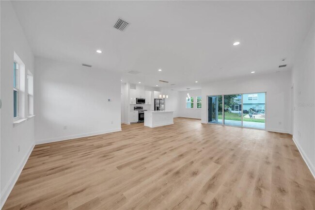 Photo - 10110 Baystate Dr