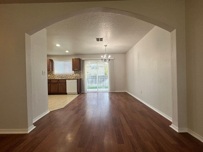 Photo - 3bed, 2bath 1,160sq.ft. 2car garage home i...