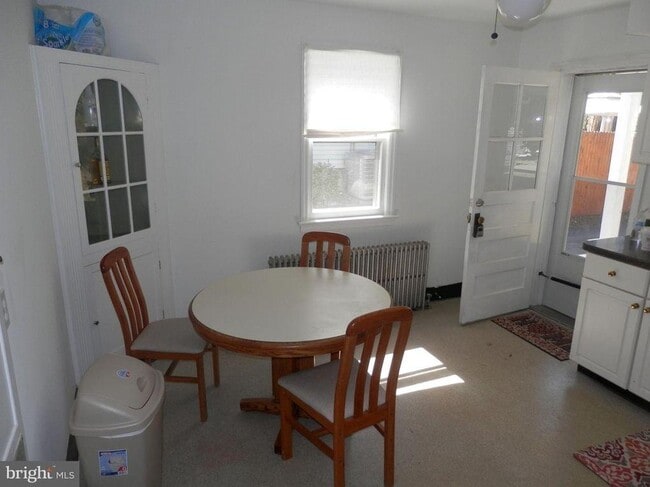 Photo - 1467 Pennington Rd