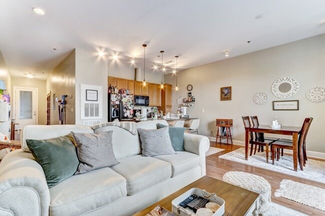 Photo - 1195 Milton Terrace SE Unidad 5105