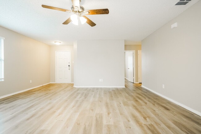 Photo - 7820 Whitney Ln