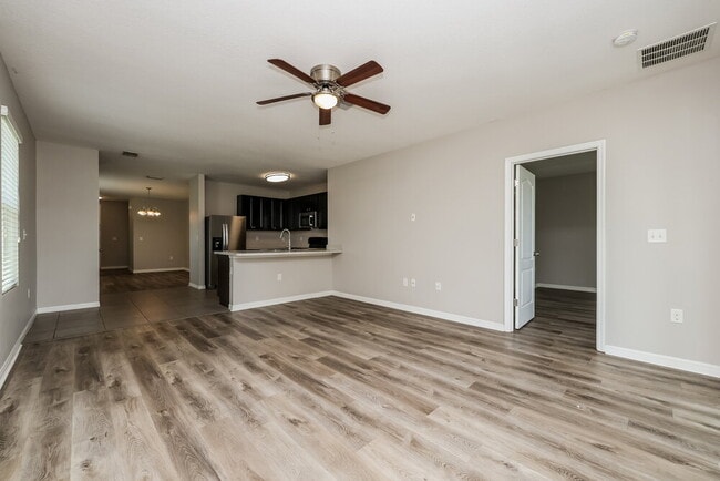 Photo - 10540 Whispering Hammock Dr