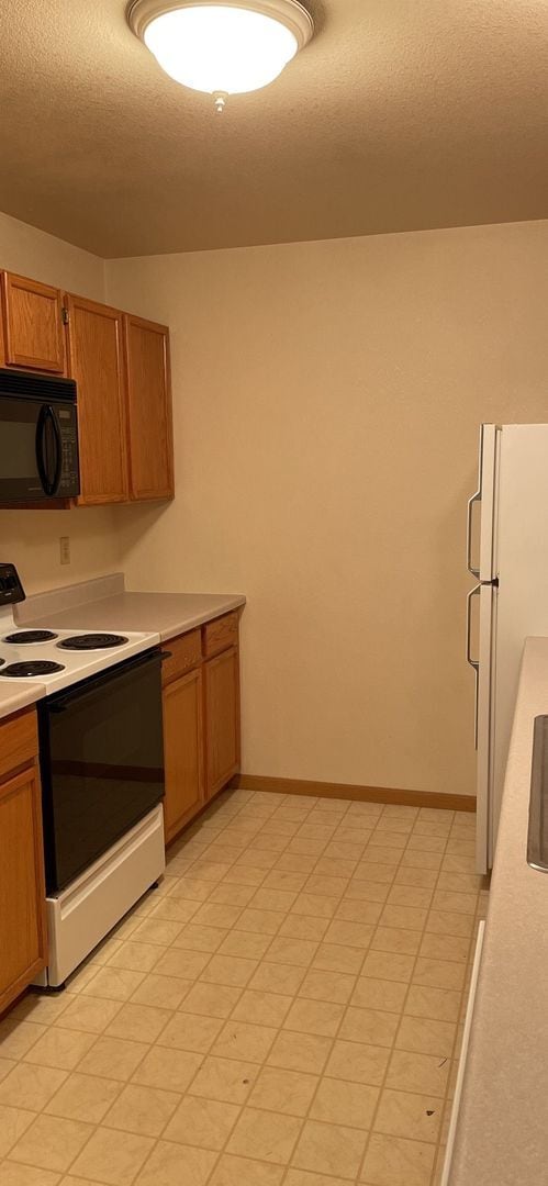 Photo - Bright & Convenient Townhouse Living!