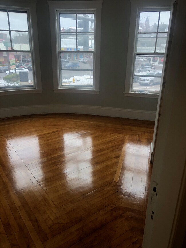 Bedroom 3 - 481 Cambridge St Unit 2