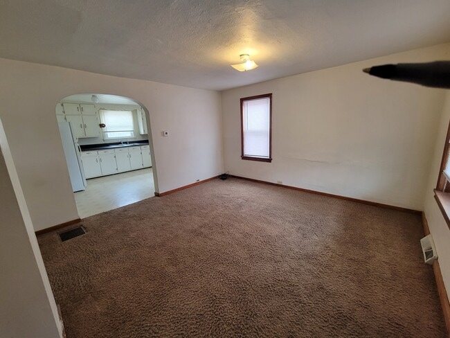 Photo - 1115 6th St E