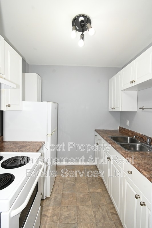 Building Photo - 4280 Quentin Ave Unit 310