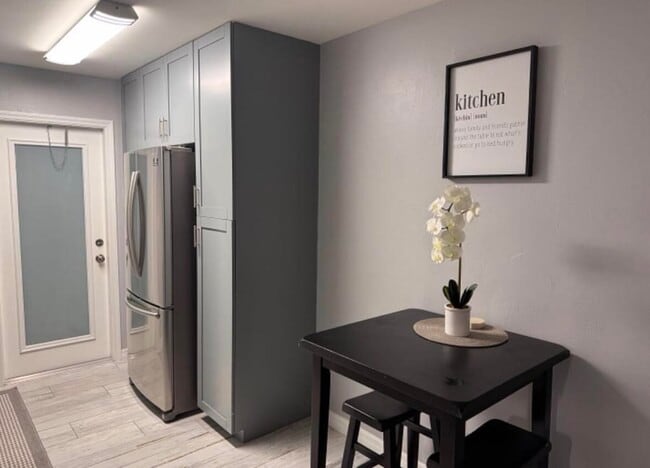 Photo - 136 Akron St