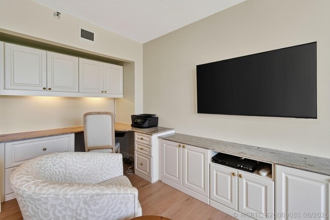 1300 S State Hwy A1A Unit 318