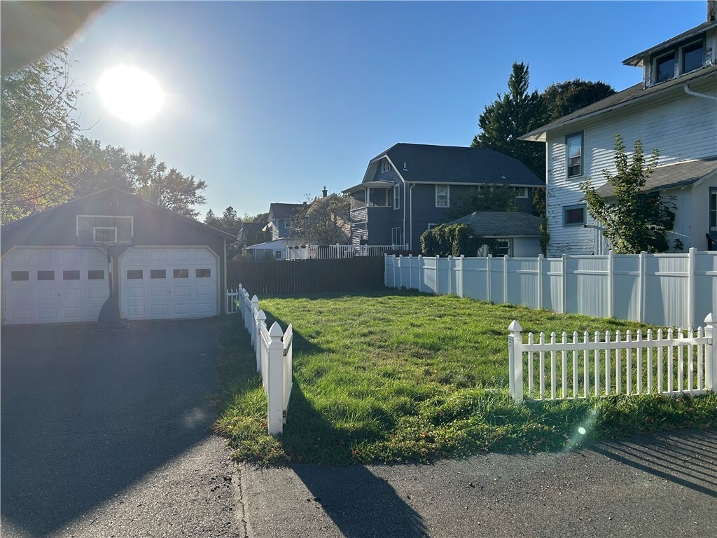 Photo - 409 Hoffman St