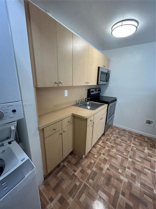 Photo - 9828 NW 26th Ave Unit 2