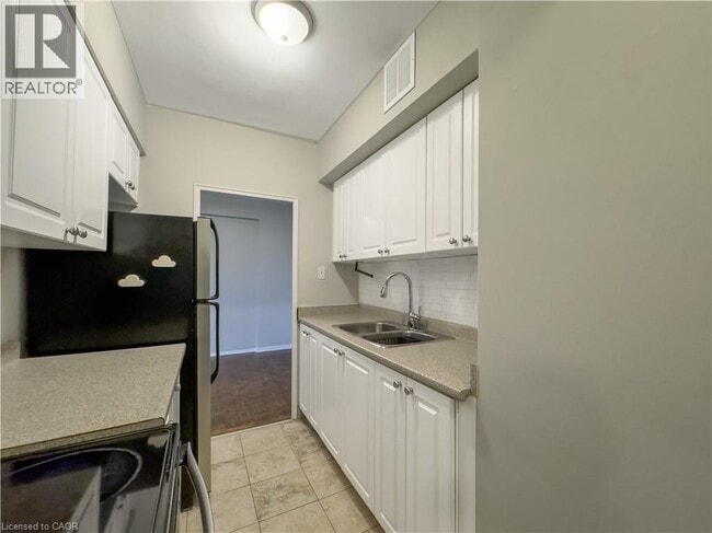 Photo - 133 Herkimer St Unité 403