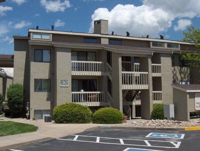 Photo - "Charming 2-Bed, 2-Bath Condo Retreat in B... Unidad 3032