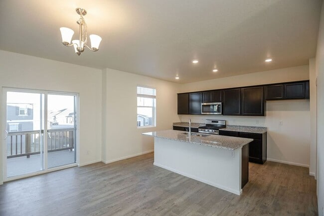 Photo - 4 Bedroom 3 Bath Home in Wellington!