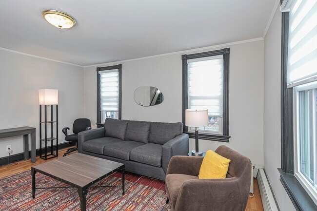 Photo - 357-359-359 Nassau St Unit A
