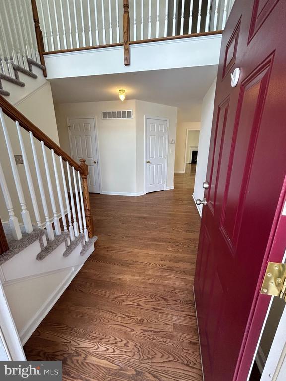 Building Photo - 133 Sugarbush Dr