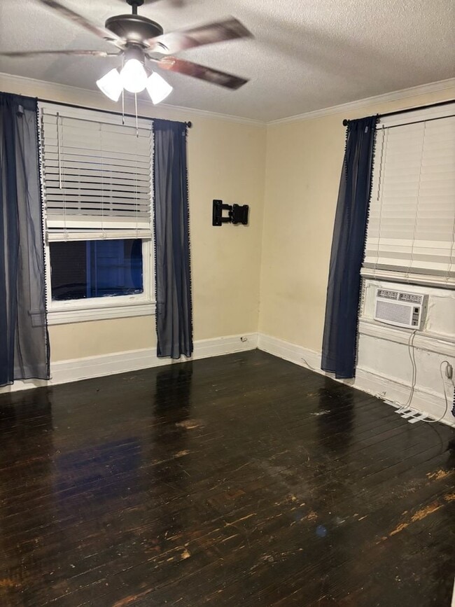 Photo - 915 Laurens St