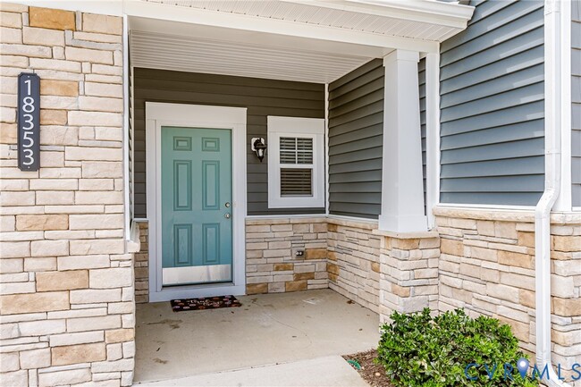 Photo - 18353 Palisades Ct