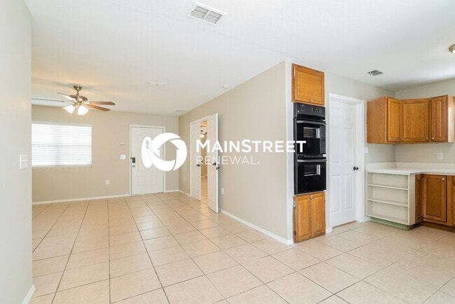 Photo - 4 Bedroom Pet-Friendly Home in St. Cloud, FL with Main Street Renewal
