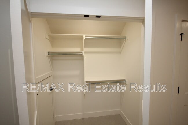 Photo - 1900 W Saddlebrook Ln