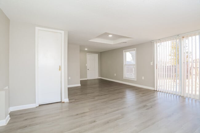 Photo - 2415 Lynnfork Ave