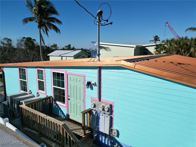 Photo - 4874 Pine Island Rd