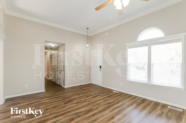 Photo - 11623 N Windsor Ave